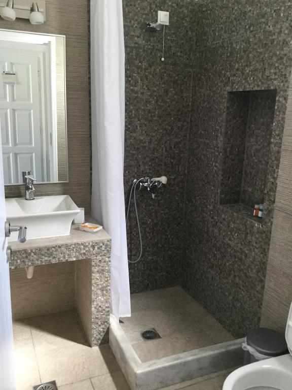 Rita'S Place Hotel Ίος Εξωτερικό φωτογραφία